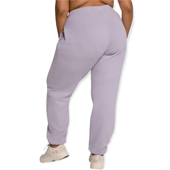 Good American Boyfriend Sweatpants - Picture 2 of 11